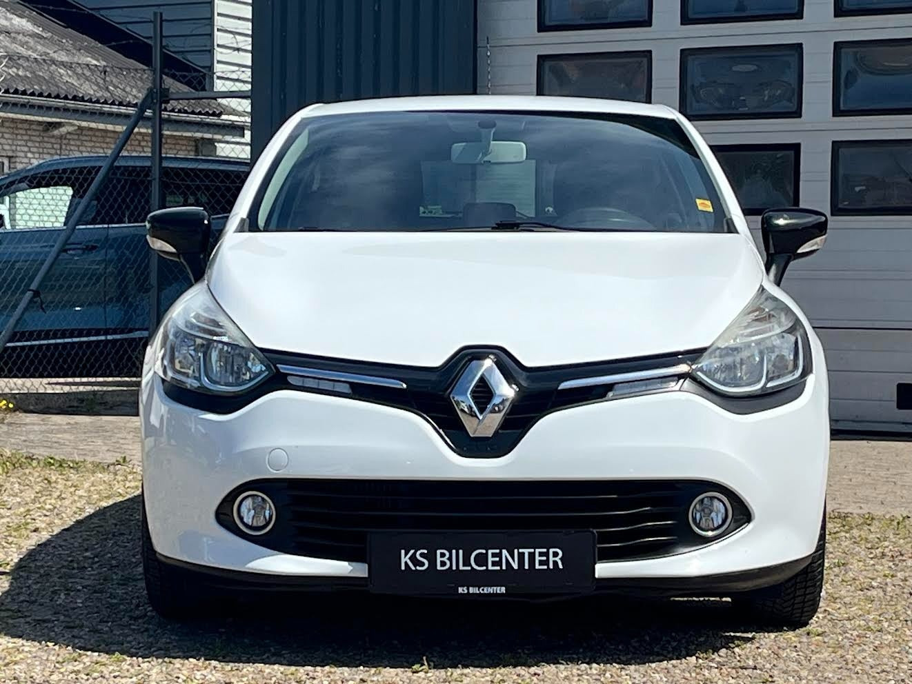 Hvid Renault Clio IV fra 2014