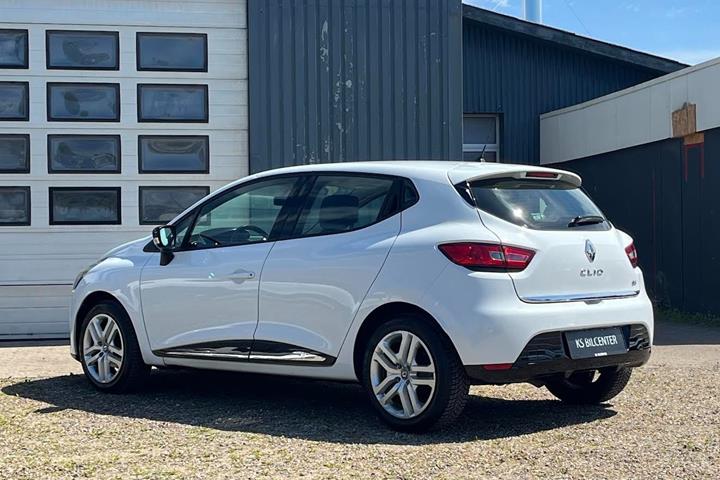 Hvid Renault Clio IV fra 2014