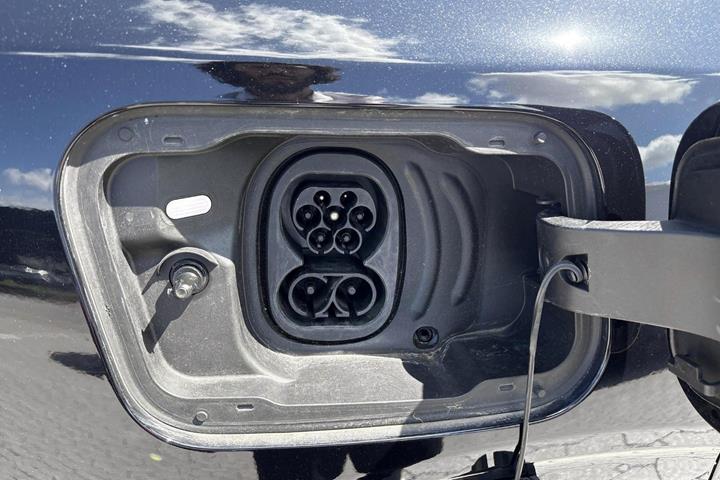 Sort Ford Explorer fra 2024
