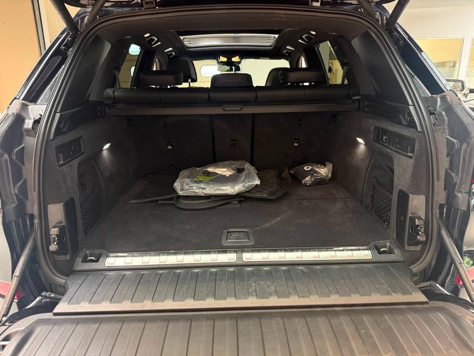 Sort BMW X5 fra 2024