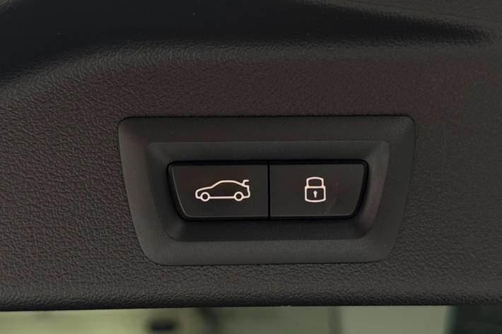 Sort BMW X5 fra 2024