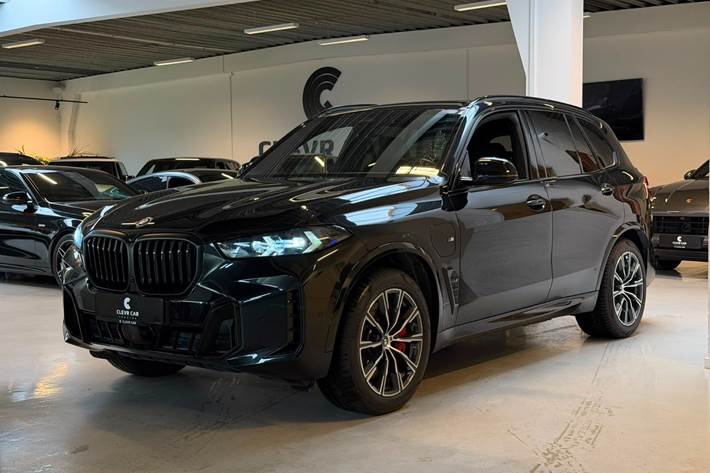 Sort BMW X5 fra 2024