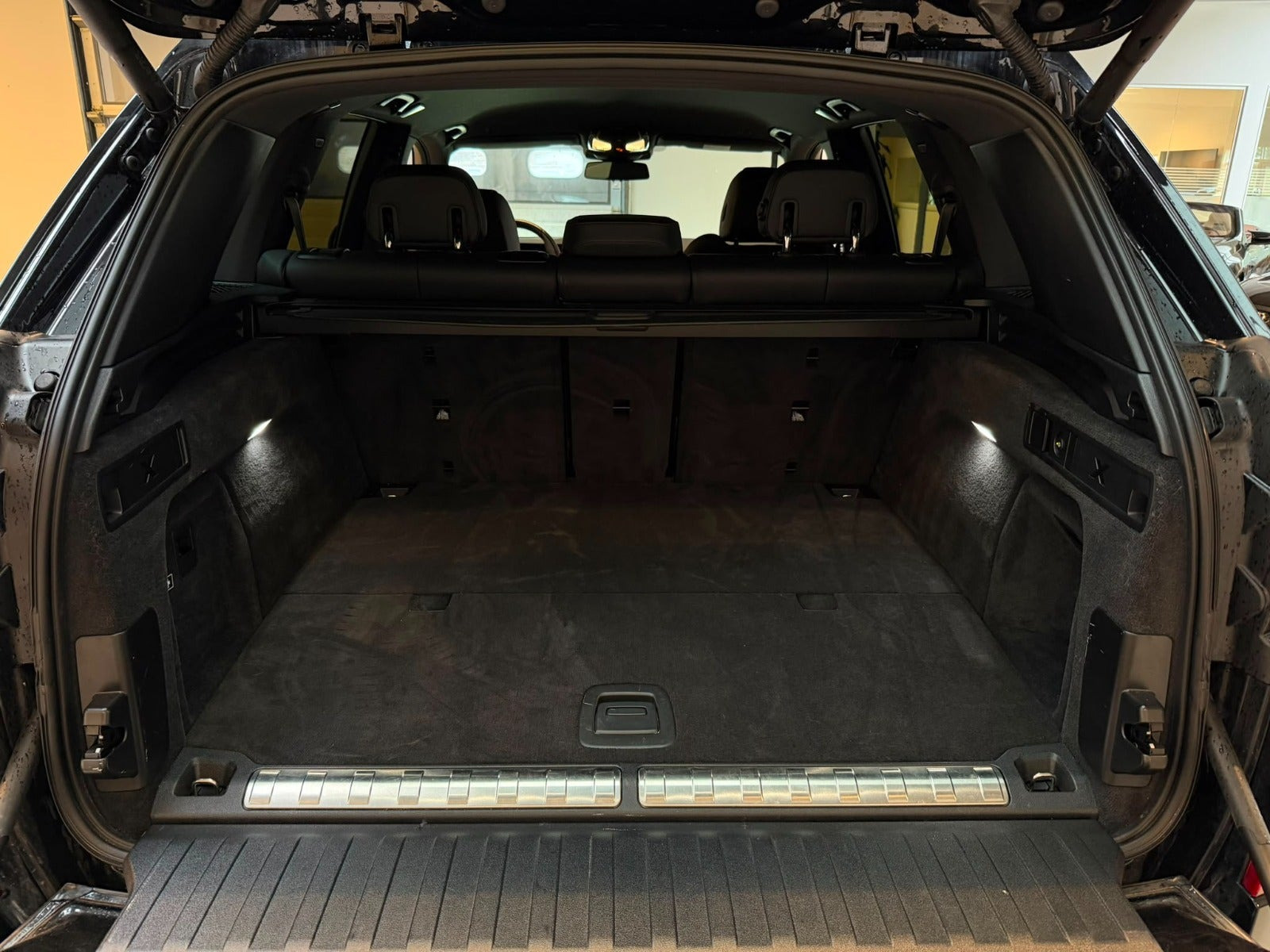 Sort BMW X5 fra 2024