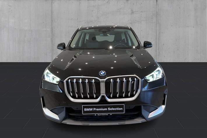 Sort BMW iX1 fra 2023