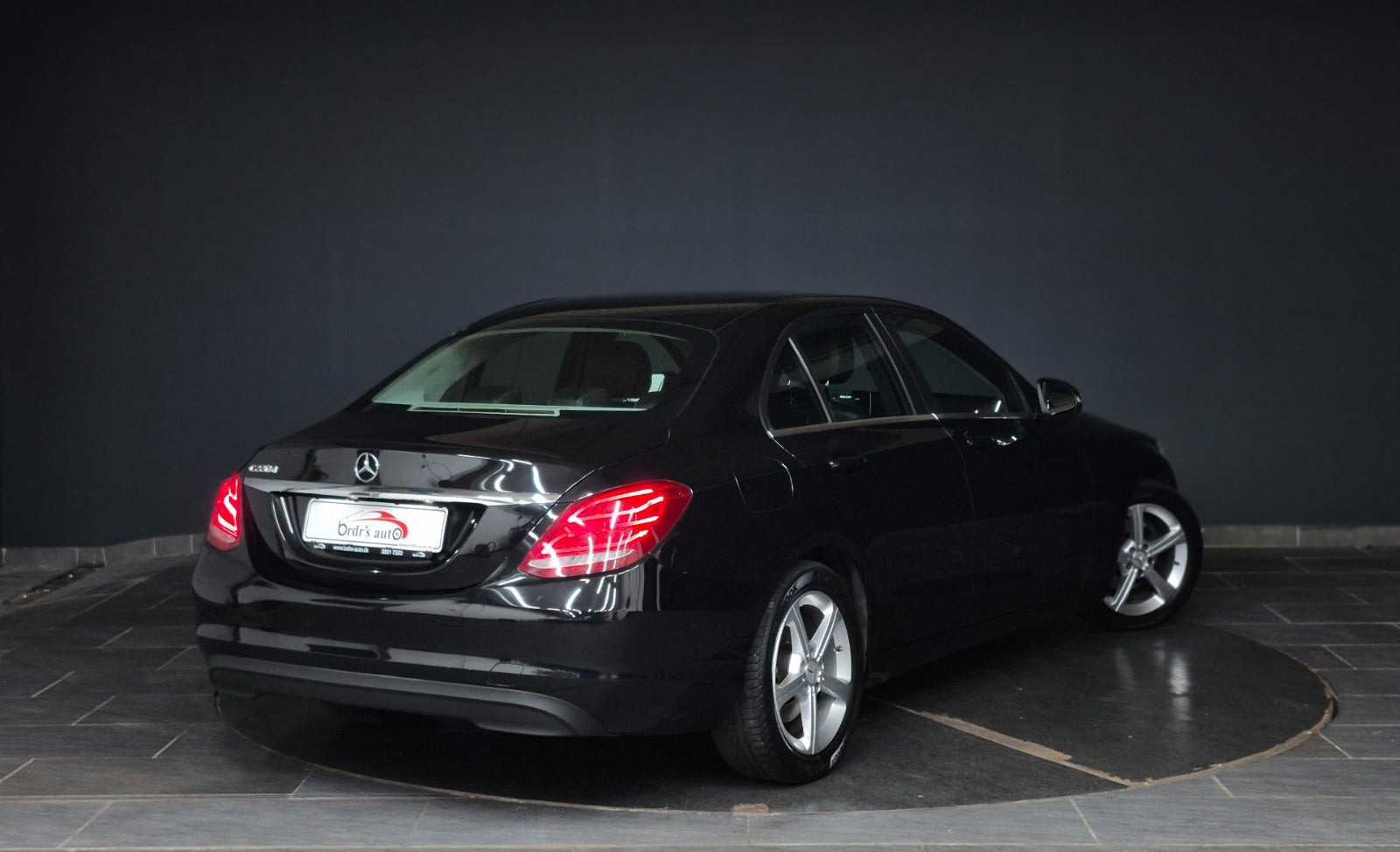 Sort Mercedes C220 d fra 2017
