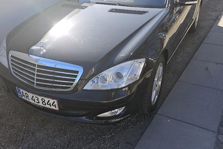 Sort Mercedes S350 fra 2007