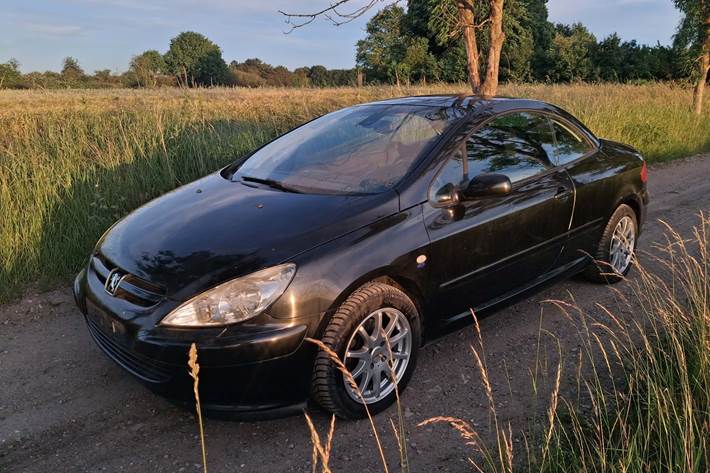 Sort Peugeot 307 fra 2004