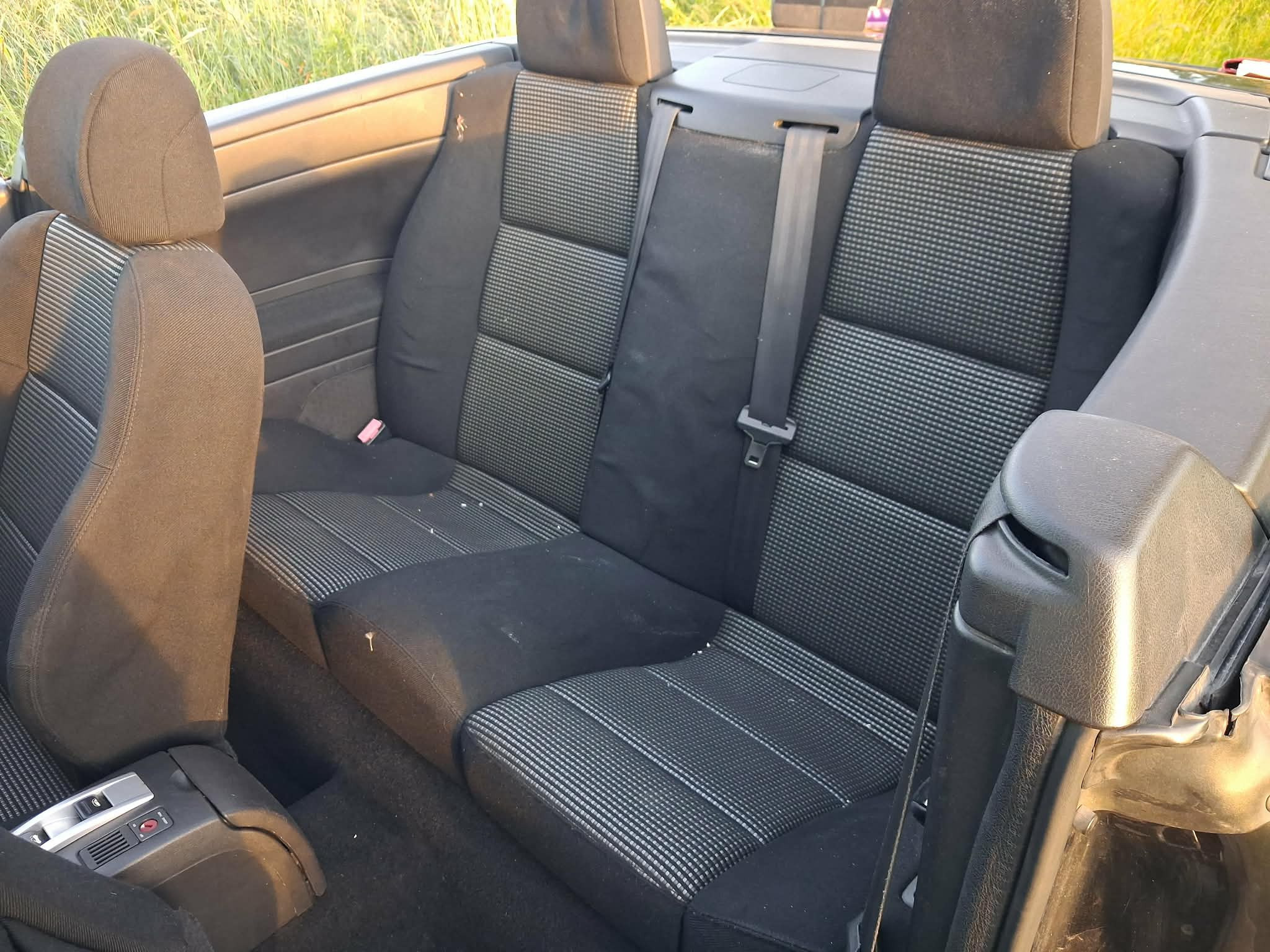 Sort Peugeot 307 fra 2004