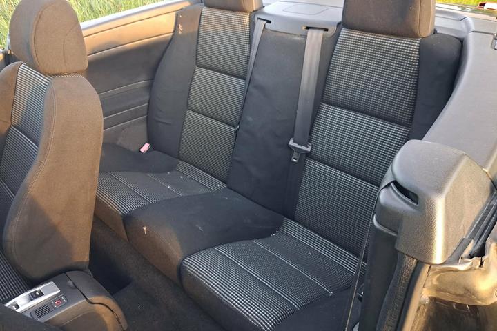Sort Peugeot 307 fra 2004