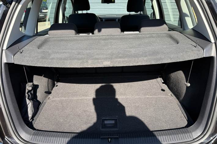 Sort VW Golf Sportsvan fra 2016