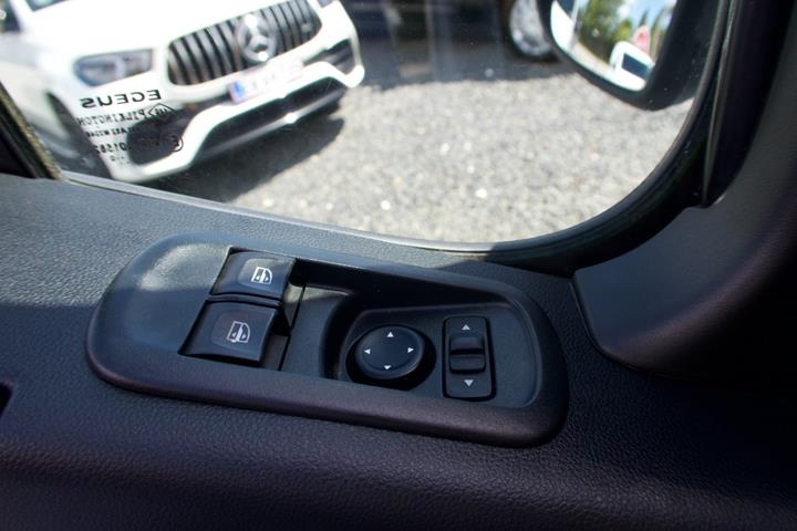 undefined Opel Movano fra 2020
