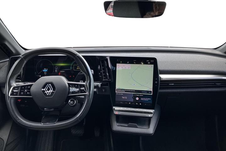 Blå Renault Megane E-Tech fra 2022