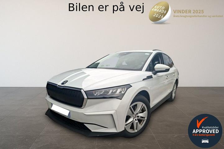 Hvid Skoda Enyaq fra 2022 set udefra