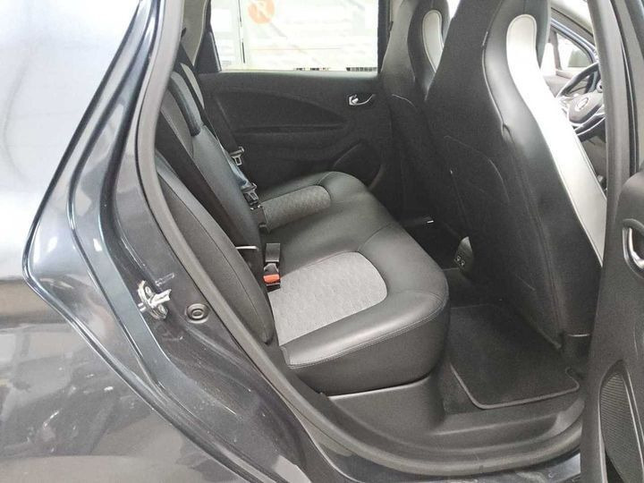 Grå Renault Zoe fra 2021