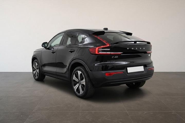 Sort Volvo C40 fra 2023