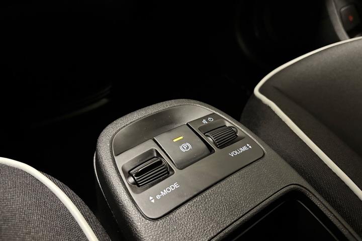 Hvid Fiat 500e fra 2023