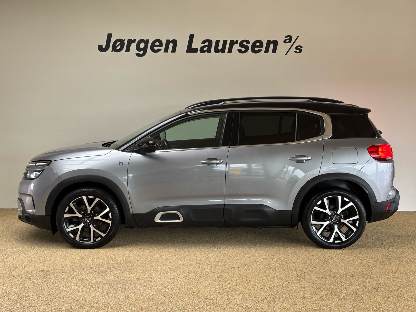Sølv Citroën C5 Aircross fra 2021