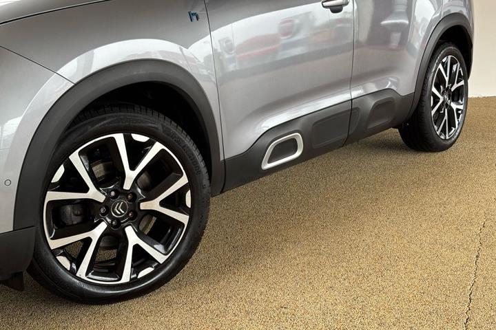 Sølv Citroën C5 Aircross fra 2021