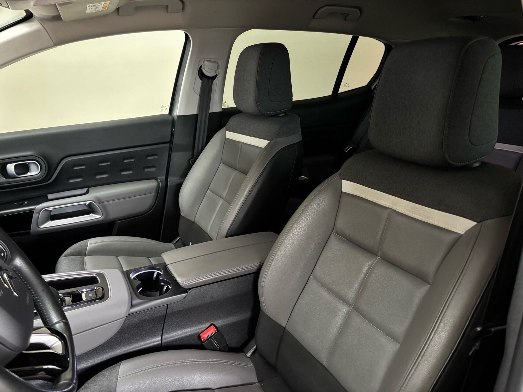 Sølv Citroën C5 Aircross fra 2021