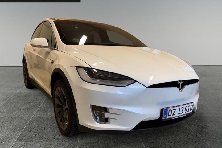 Hvid Tesla Model X fra 2019