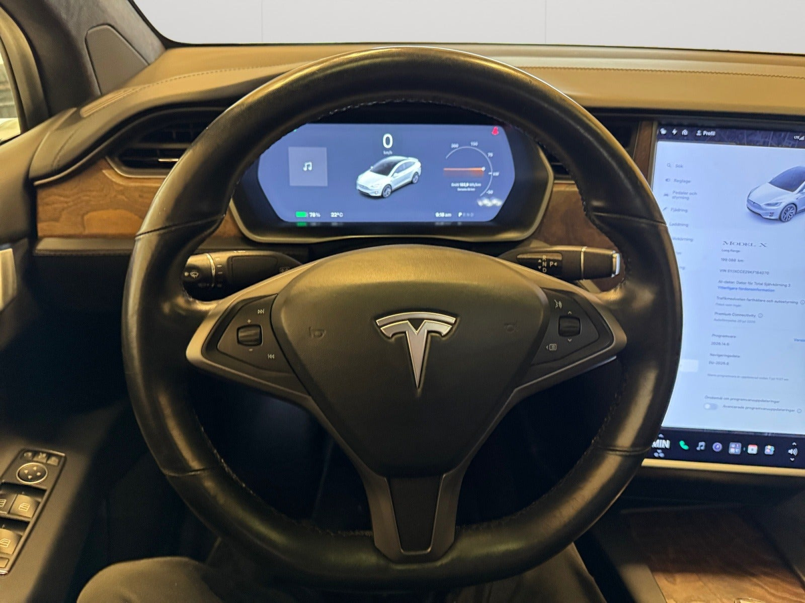 Hvid Tesla Model X fra 2019