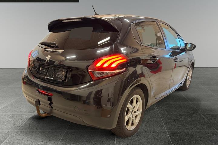 Sort Peugeot 208 fra 2019