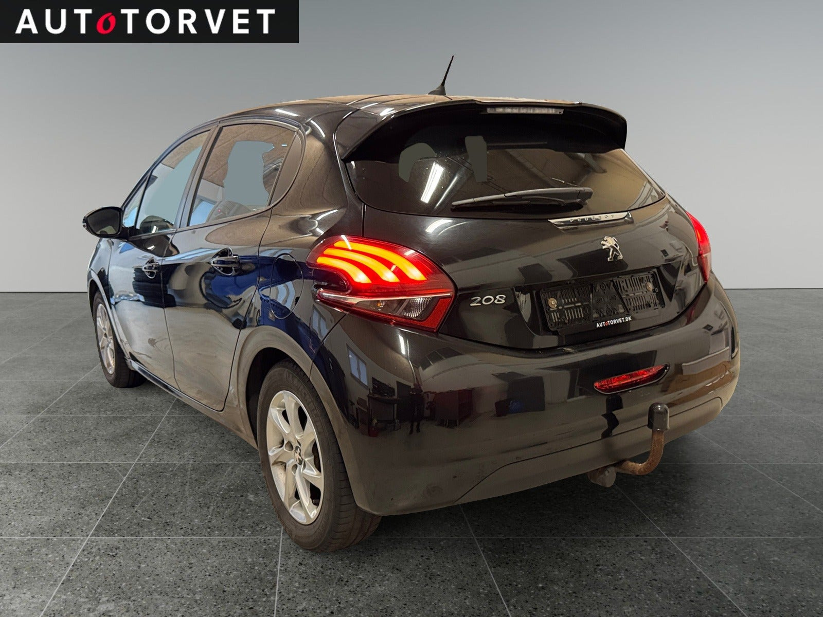 Sort Peugeot 208 fra 2019