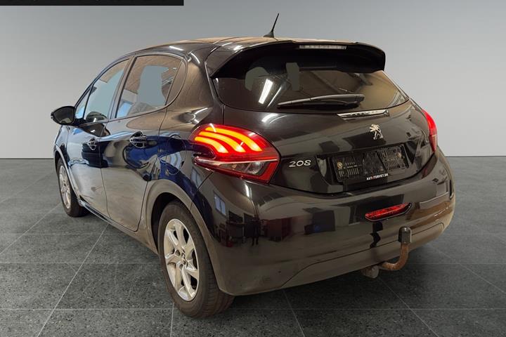 Sort Peugeot 208 fra 2019