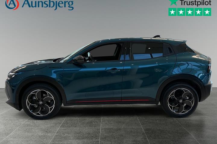 Grøn Alfa Romeo Junior fra 2024