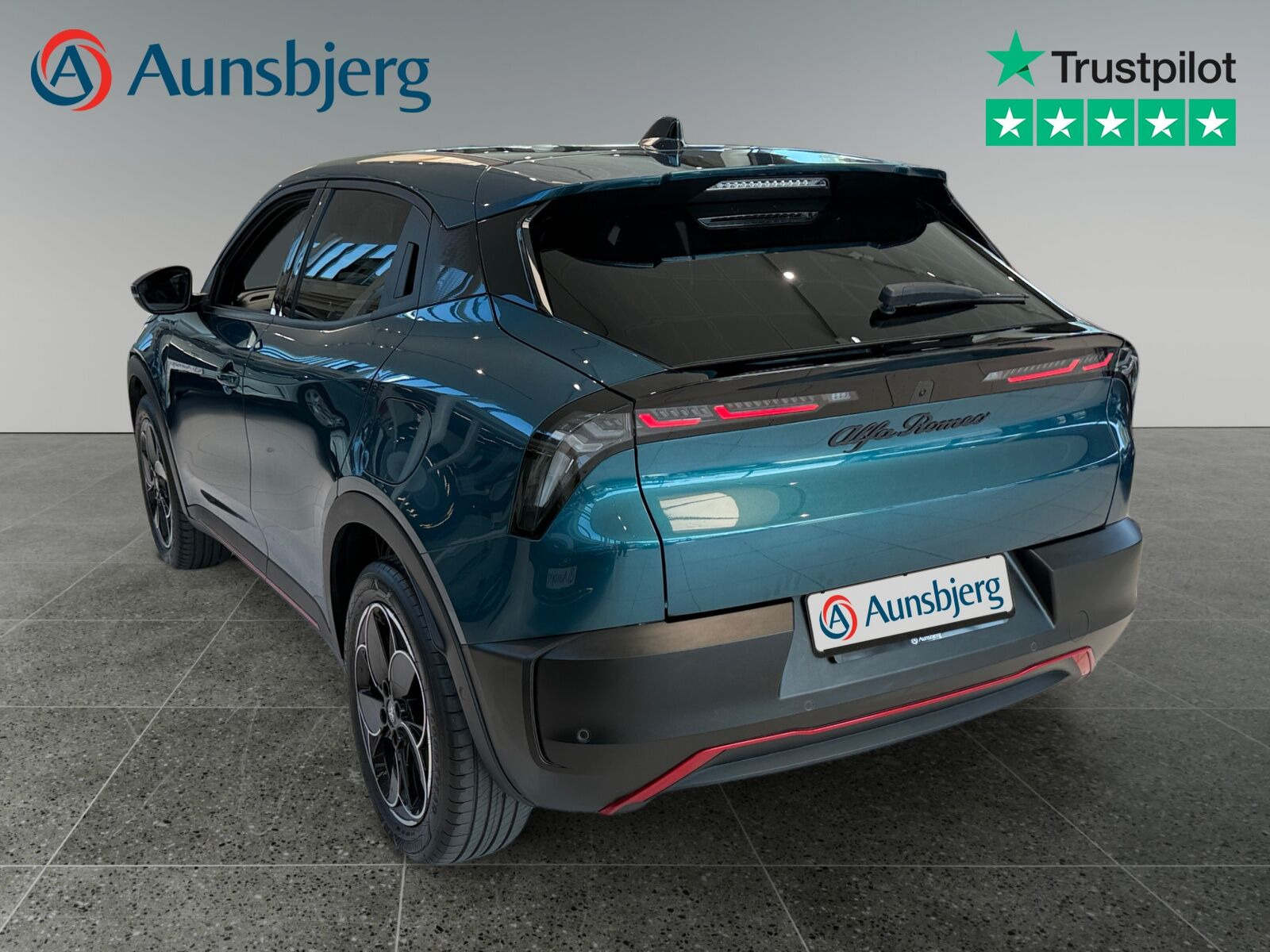 Grøn Alfa Romeo Junior fra 2024