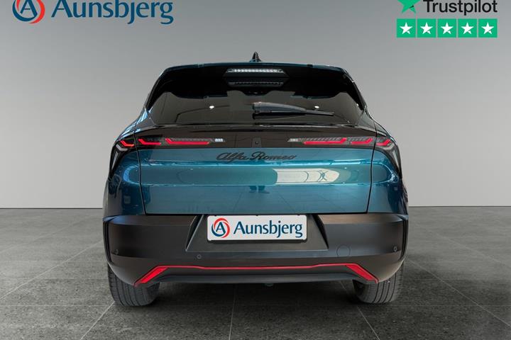 Grøn Alfa Romeo Junior fra 2024