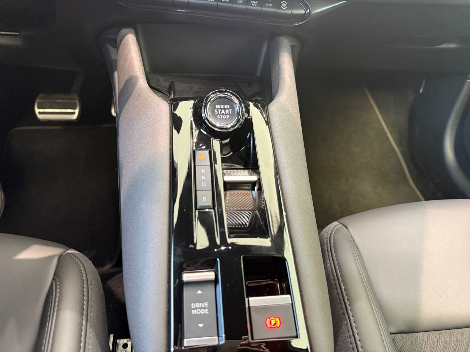 Grøn Alfa Romeo Junior fra 2024