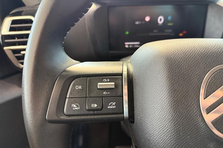 Blå Citroën ë-C4 X fra 2025