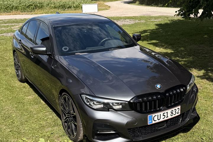Grå BMW 3-Serie fra 2020