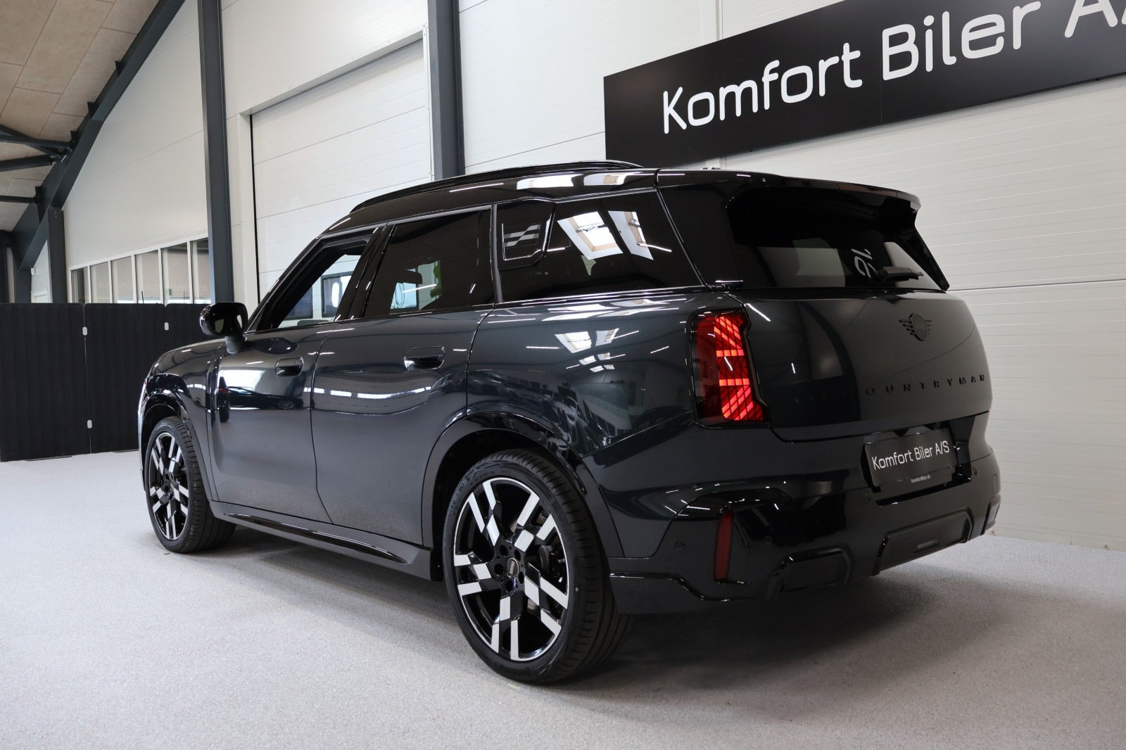 Grå Mini Countryman E fra 2025