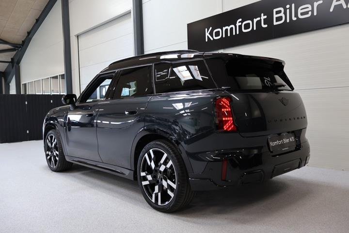 Grå Mini Countryman E fra 2025