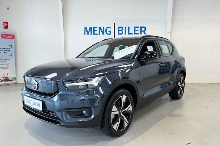 Blå Volvo XC40 fra 2022