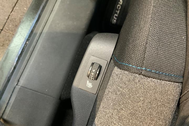 Sort Citroën C4 Cactus fra 2019