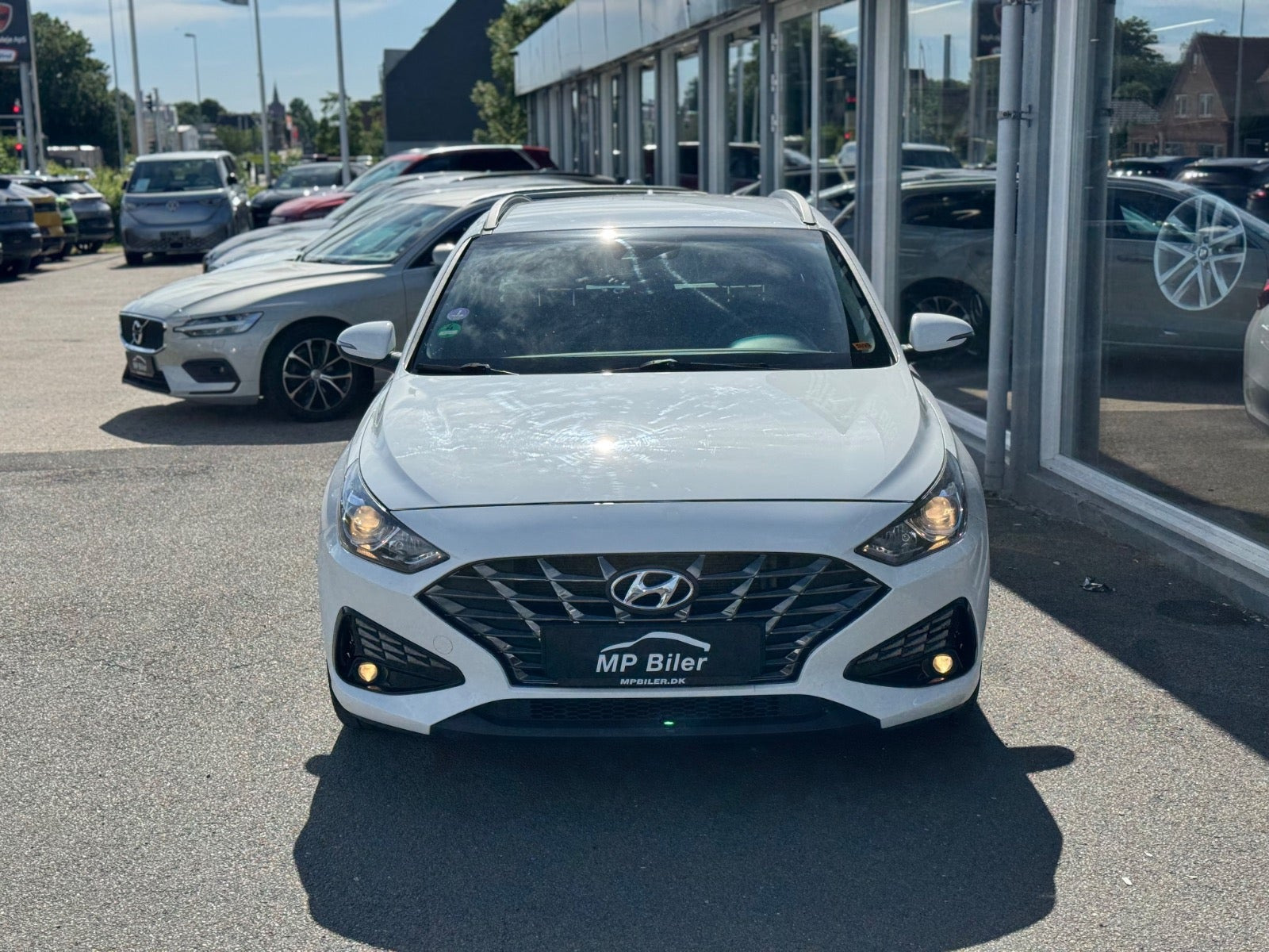 Hvid Hyundai i30 fra 2021