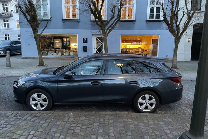 Grå Seat Leon fra 2020