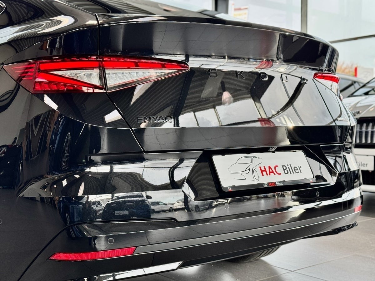 Sort Skoda Enyaq fra 2026