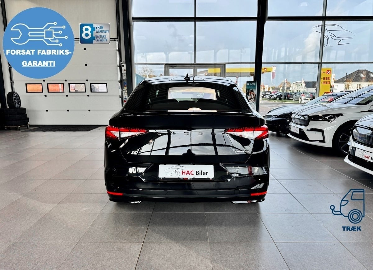 Sort Skoda Enyaq fra 2026