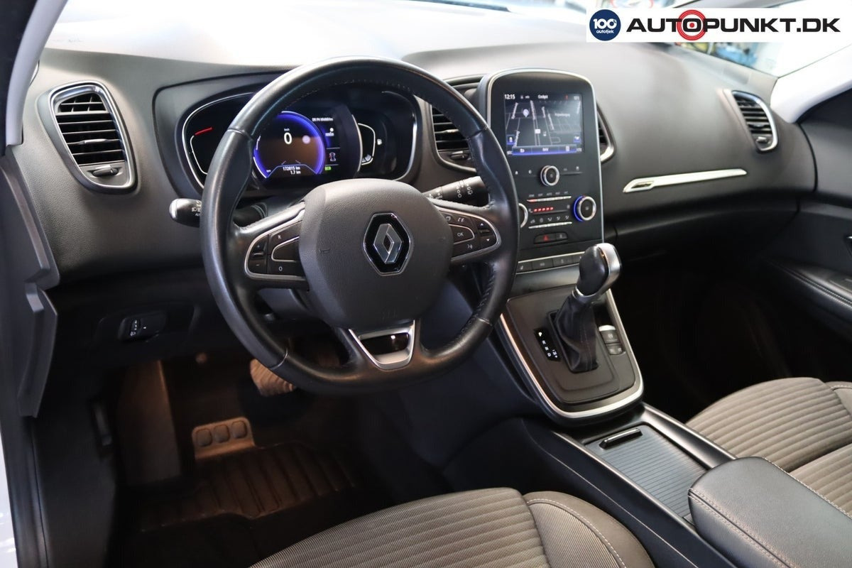 Hvid Renault Grand Scenic IV fra 2018