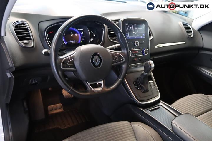 Hvid Renault Grand Scenic IV fra 2018