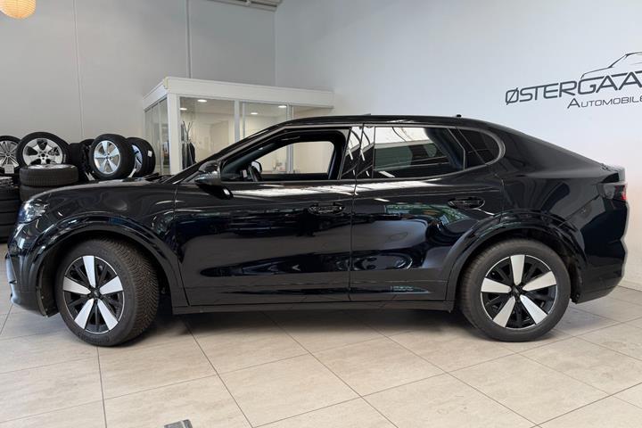 Sort Ford Capri fra 2025