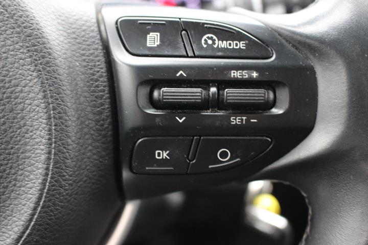 Grå Kia Rio fra 2017