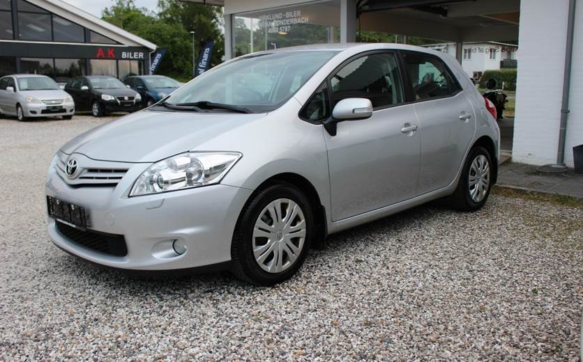 Toyota Auris 1,3 T2