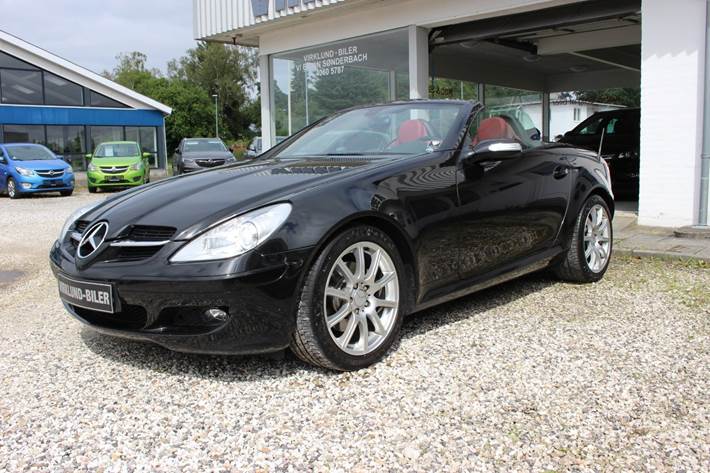 Sort Mercedes SLK280 fra 2005