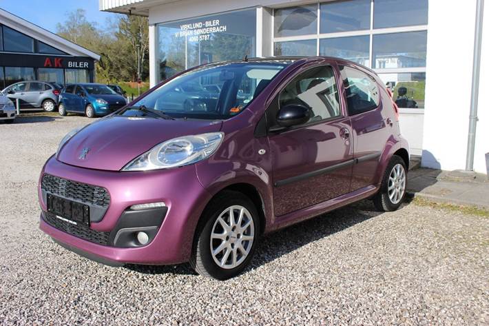 Lilla Peugeot 107 fra 2013