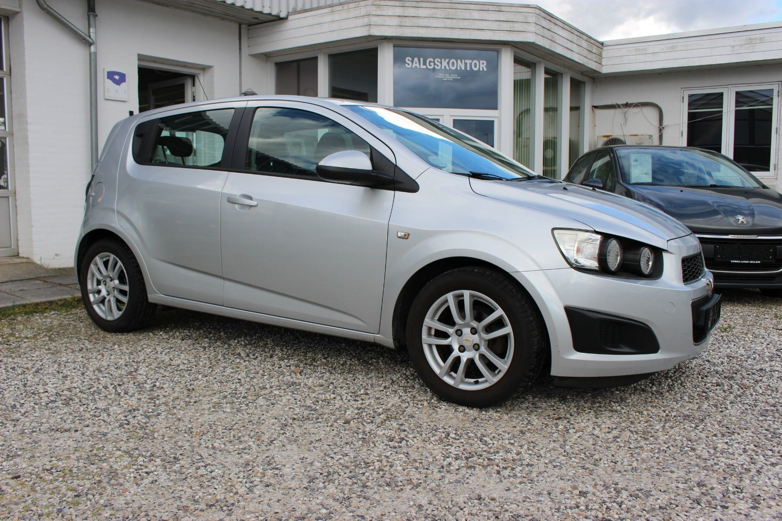Sølv Chevrolet Aveo fra 2013